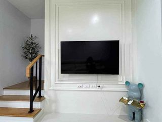 For rent 2 bedrooms townhouse in Saphan Sung, Bangkok