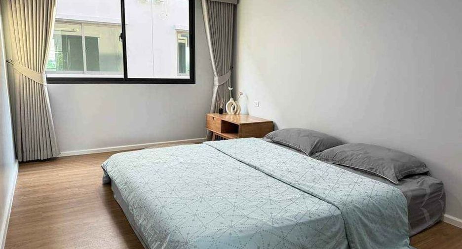 For rent 2 ベッドルーム townhouse in Saphan Sung, Bangkok