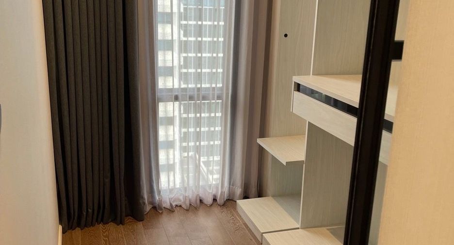 À louer 2 chambres condo à Pathum Wan, Bangkok