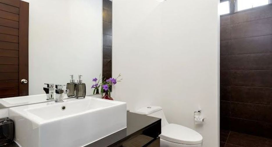 For sale 3 bedrooms villa in Mueang Phuket, Phuket