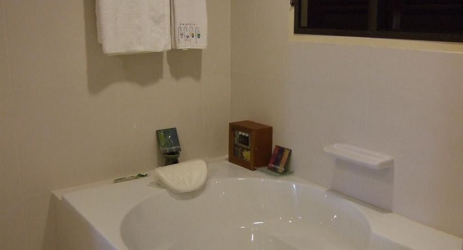 For rent 2 bedrooms condo in Huai Khwang, Bangkok