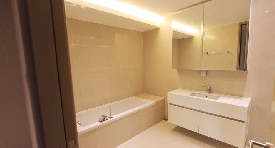 ขาย 5 ห้องนอน คอนโด ใน วัฒนา, กรุงเทพฯ