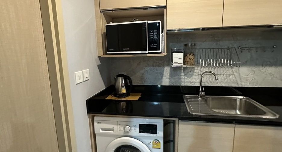 For rent 1 bed condo in Yan Nawa, Bangkok
