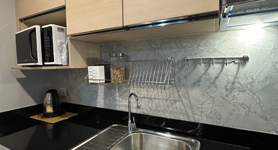 For rent 1 bed condo in Yan Nawa, Bangkok