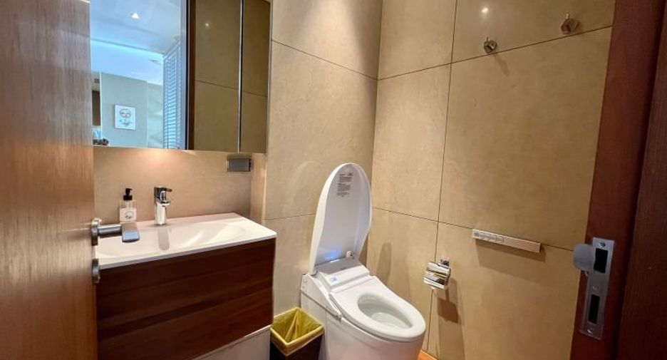 For sale 1 bed condo in Sathon, Bangkok
