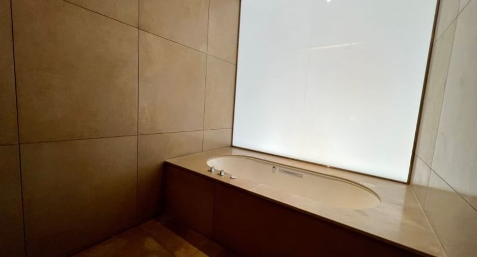 For sale 1 bed condo in Sathon, Bangkok
