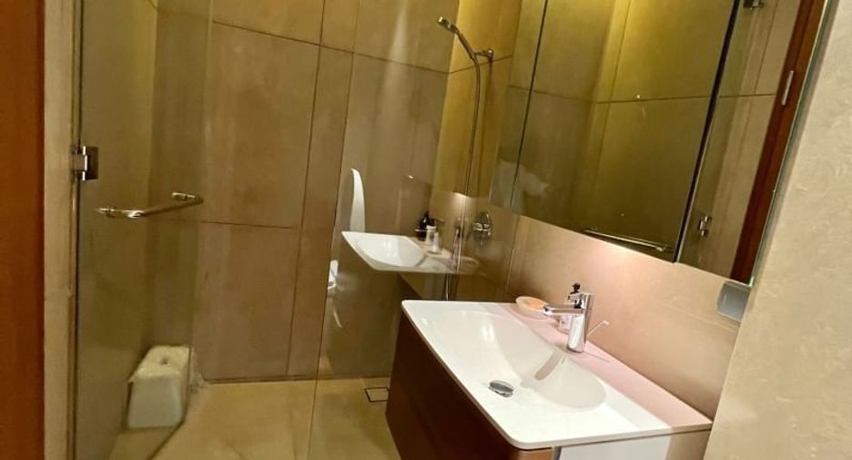 For sale 1 bed condo in Sathon, Bangkok