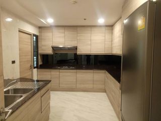 Apartamento en alquiler de 3 habitaciones en Watthana, Bangkok