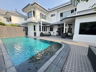 出租 4 卧室 别墅 在 Watthana, 曼谷