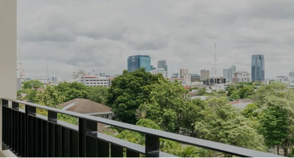 For rent studio apartment in Phaya Thai, Bangkok