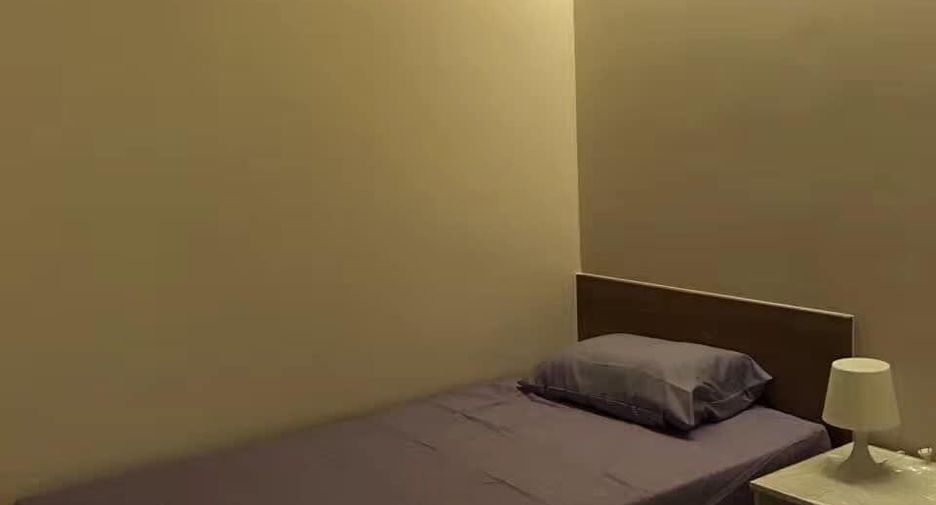 For rent 2 bedrooms condo in Din Daeng, Bangkok