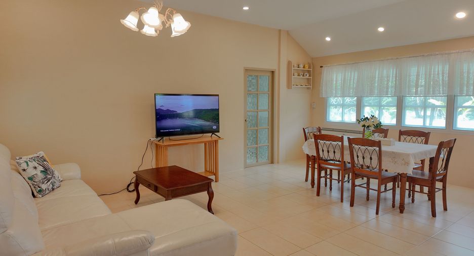 For rent 2 bedrooms villa in Mueang Phuket, Phuket