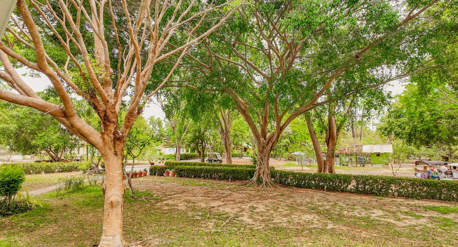 For rent 2 bedrooms villa in Mueang Phuket, Phuket