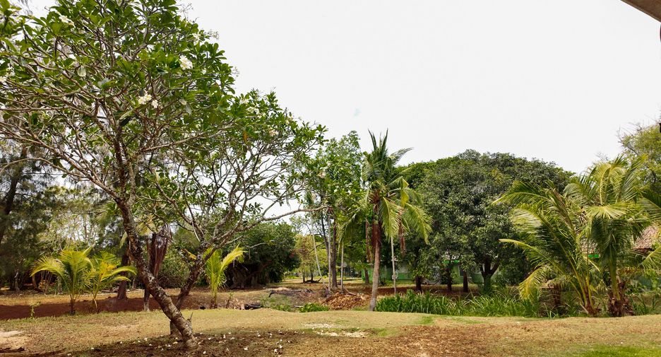 For rent 2 bedrooms villa in Mueang Phuket, Phuket