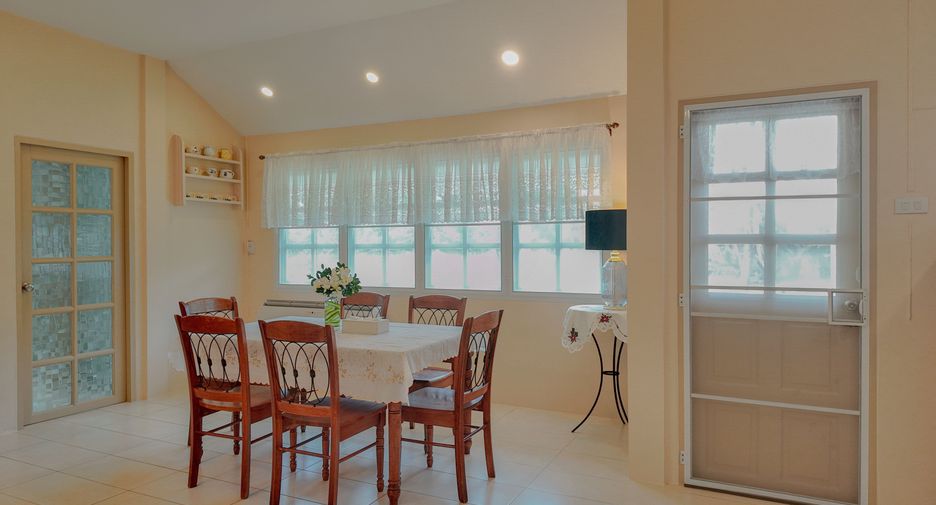For rent 2 bedrooms villa in Mueang Phuket, Phuket