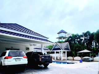 For sale 3 bedrooms villa in Mueang Phuket, Phuket
