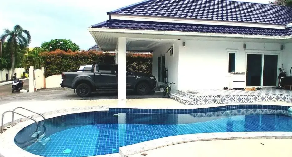 For sale 3 bedrooms villa in Mueang Phuket, Phuket