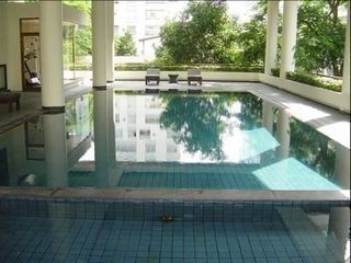 For rent 4 bedrooms condo in Sathon, Bangkok