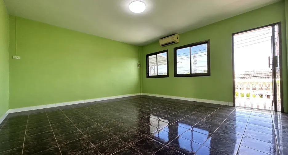 À vendre 3 chambres maison de ville à Mueang Phuket, Phuket
