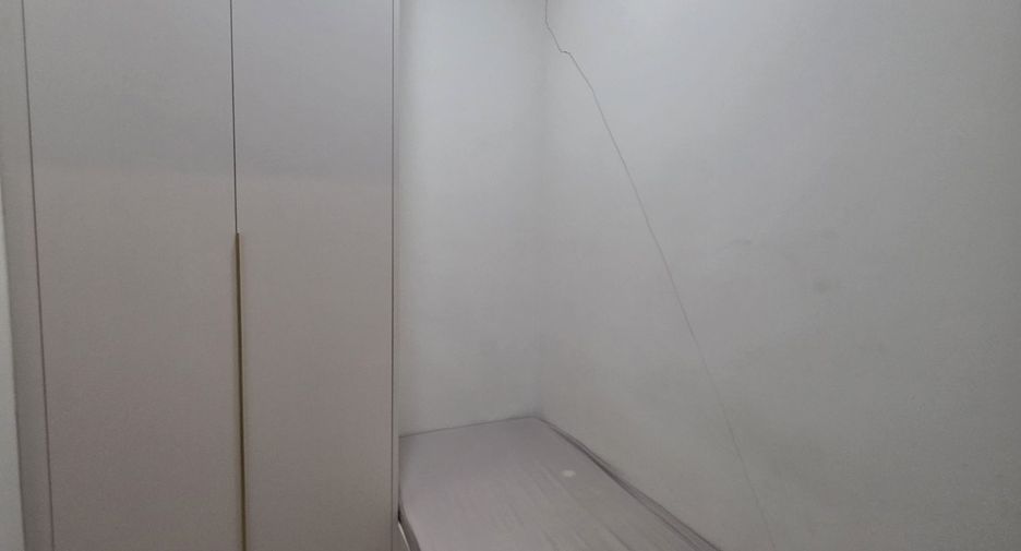 For rent 4 bedrooms condo in Bang Na, Bangkok