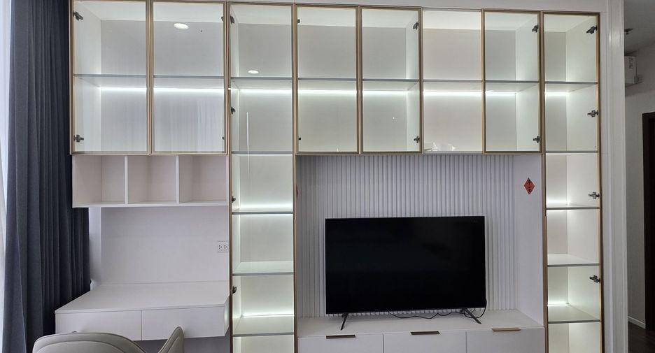 For rent 4 bedrooms condo in Bang Na, Bangkok