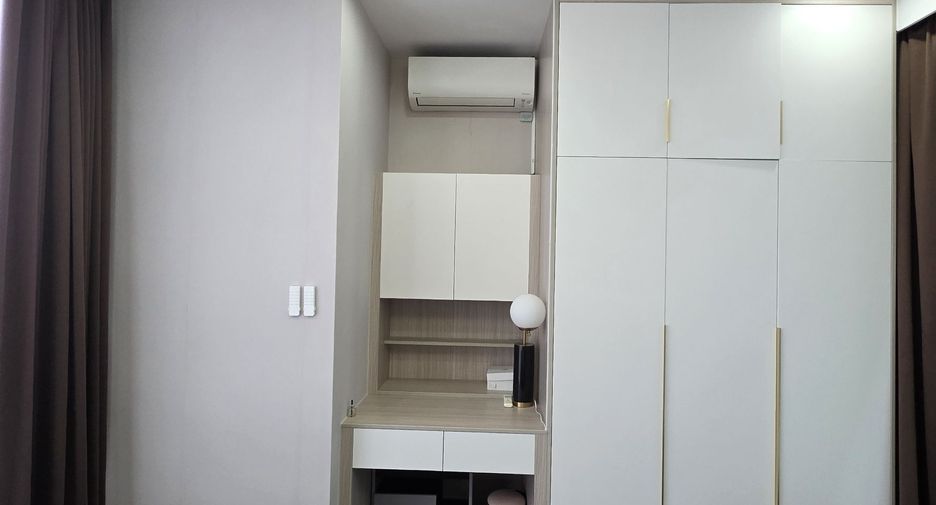 For rent 4 bedrooms condo in Bang Na, Bangkok