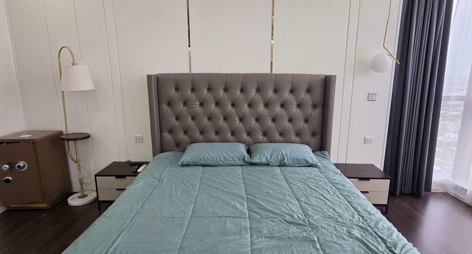 For rent 4 bedrooms condo in Bang Na, Bangkok