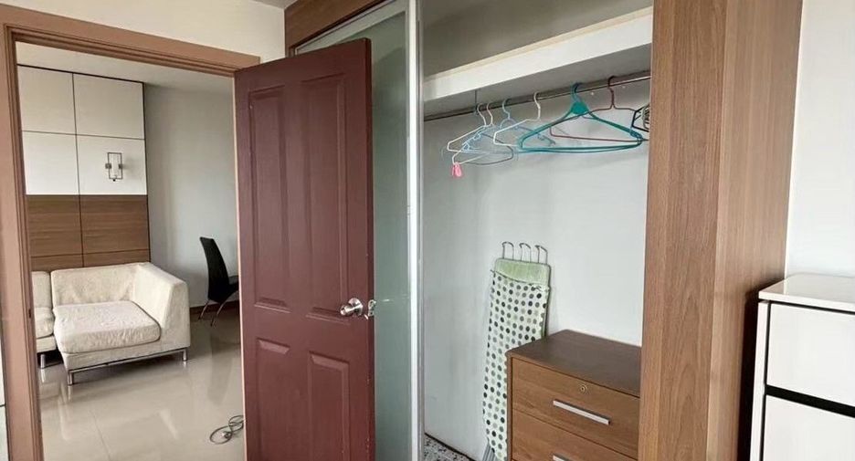 For rent 2 ベッドルーム condo in Sathon, Bangkok