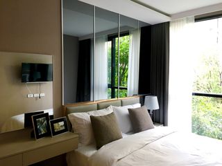 Condo en alquiler y en venta de 2 habitaciones en Khlong Toei, Bangkok