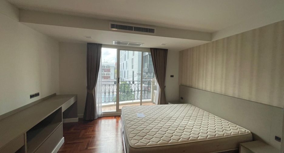 Wohnung zur Miete mit 3 Zimmer in Khlong Toei, Bangkok