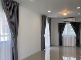 For rent 3 bedrooms house in Bang Sao Thong, Samut Prakan