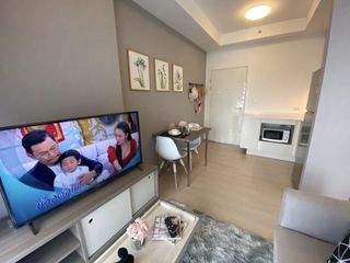 Wohnung zur Miete mit 1 Zimmer in Huai Khwang, Bangkok