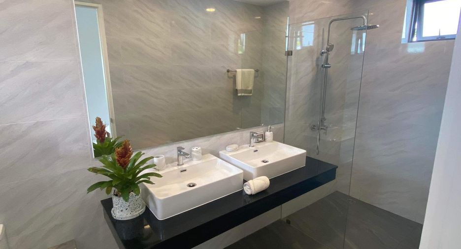 For sale 3 bedrooms villa in Mueang Phuket, Phuket