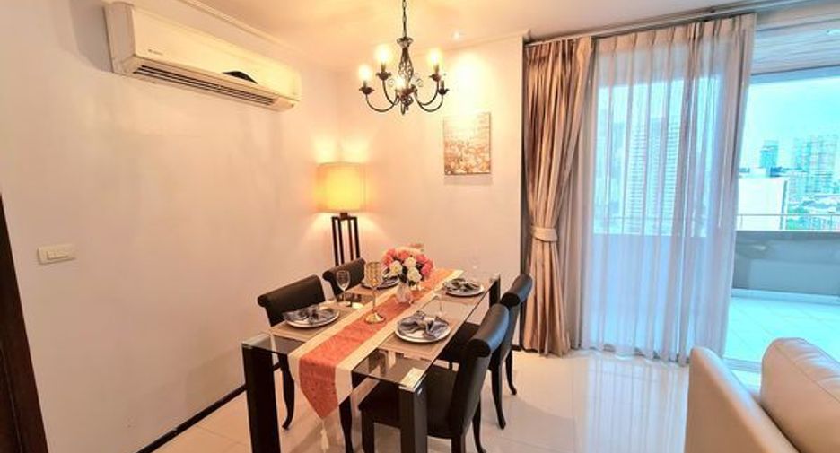 For rent 2 bedrooms condo in Watthana, Bangkok