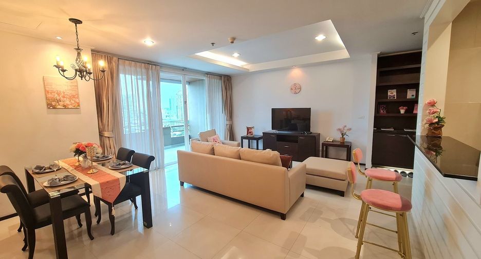 For rent 2 bedrooms condo in Watthana, Bangkok