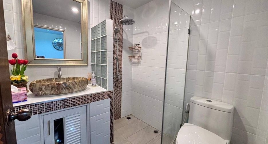 For sale 3 ベッドルーム townhouse in Kathu, Phuket