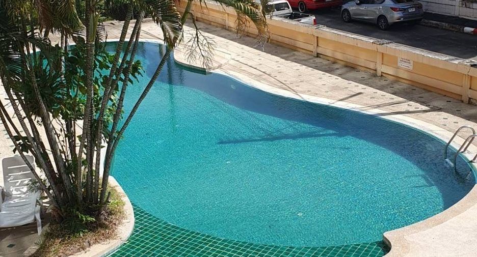 Casa adosada en venta de 3 habitaciones en Kathu, Phuket