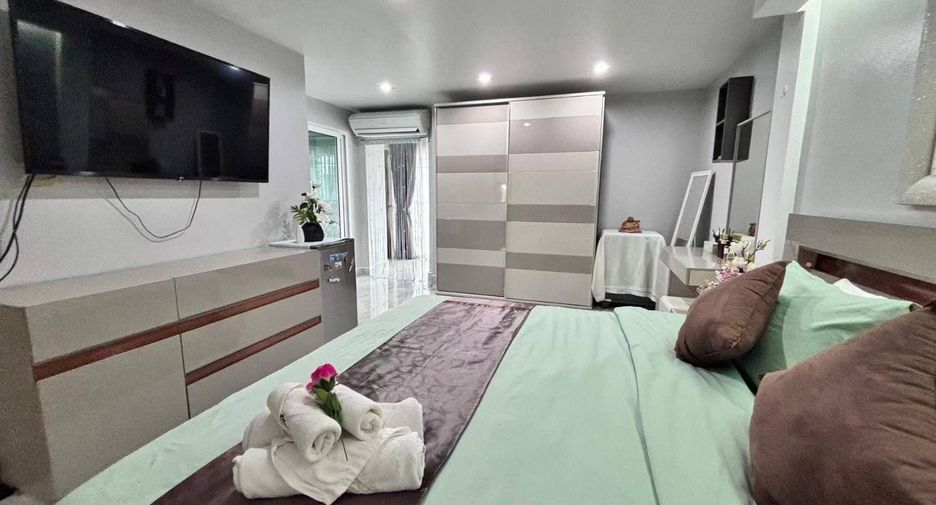Casa adosada en venta de 3 habitaciones en Kathu, Phuket