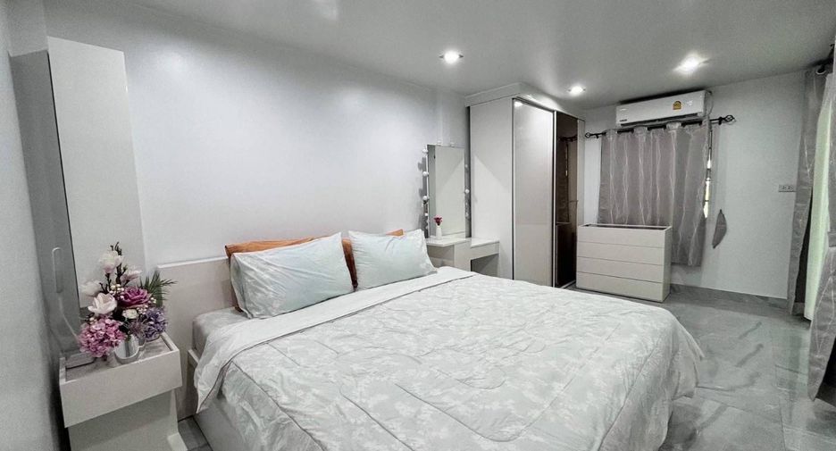 Casa adosada en venta de 3 habitaciones en Kathu, Phuket