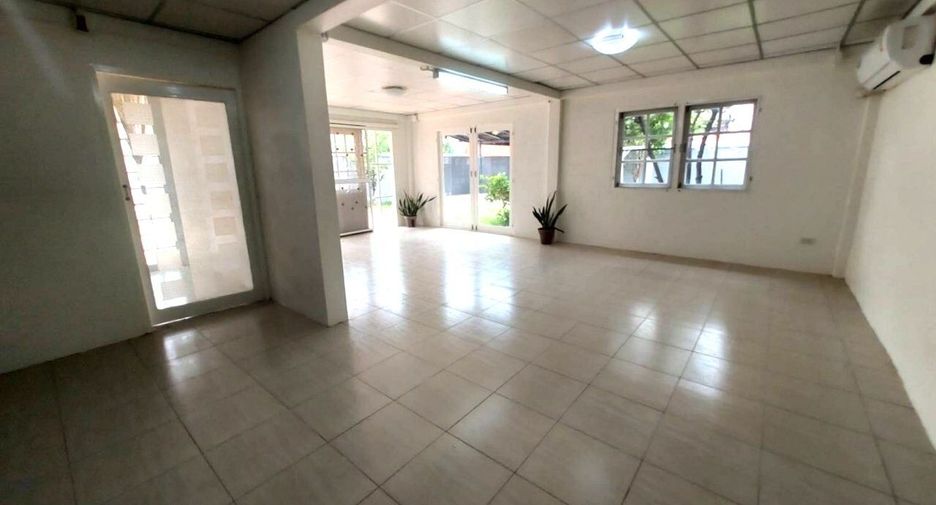 出租 4 卧室 独立屋 在 Bang Kruai, Nonthaburi