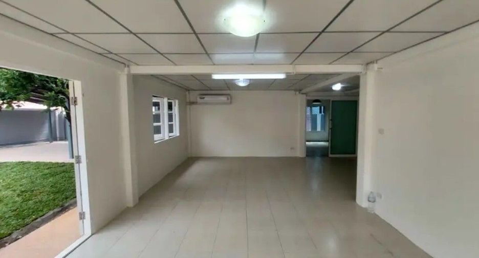 出租 4 卧室 独立屋 在 Bang Kruai, Nonthaburi