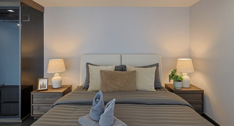 For rent 1 bed condo in Ratchathewi, Bangkok
