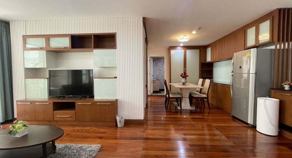 For rent 2 bedrooms condo in Watthana, Bangkok