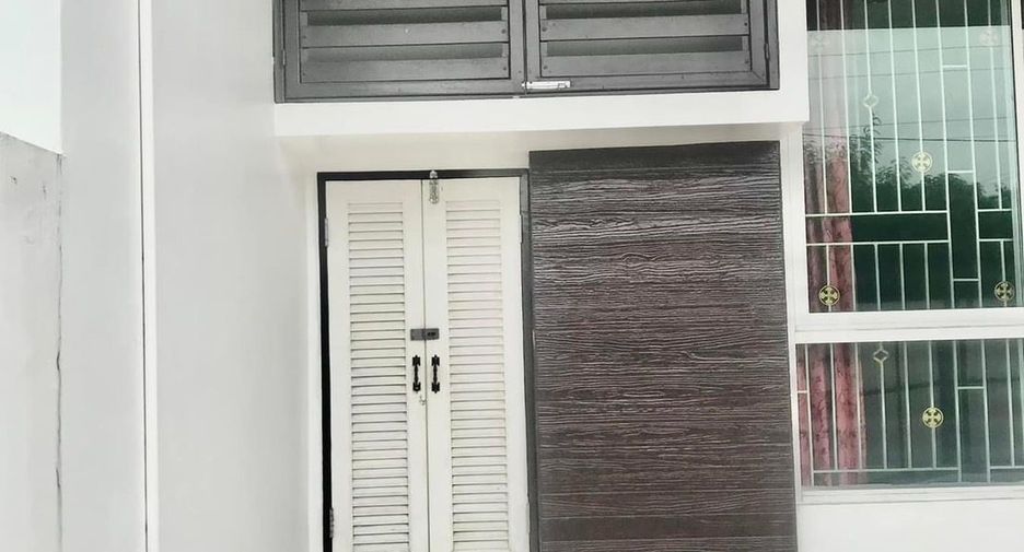 À vendre 3 chambres maison de ville à Mueang Phuket, Phuket