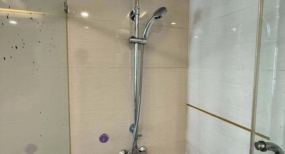 For sale and for rent 1 bed condo in Huai Khwang, Bangkok