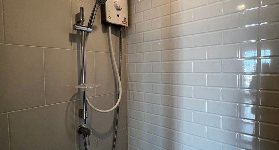 For rent 1 bed condo in Wang Thonglang, Bangkok