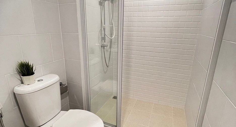 For rent 1 bed condo in Wang Thonglang, Bangkok
