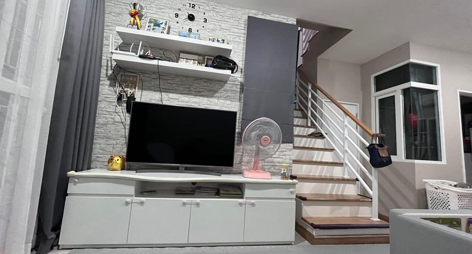 For sale 3 bedrooms townhouse in Bueng Kum, Bangkok