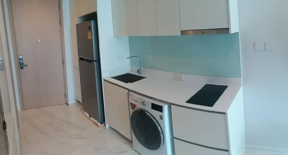 À louer studio condo à Watthana, Bangkok