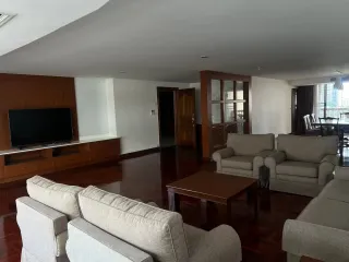 出租 4 卧室 公寓式住宅 在 Khlong Toei, 曼谷
